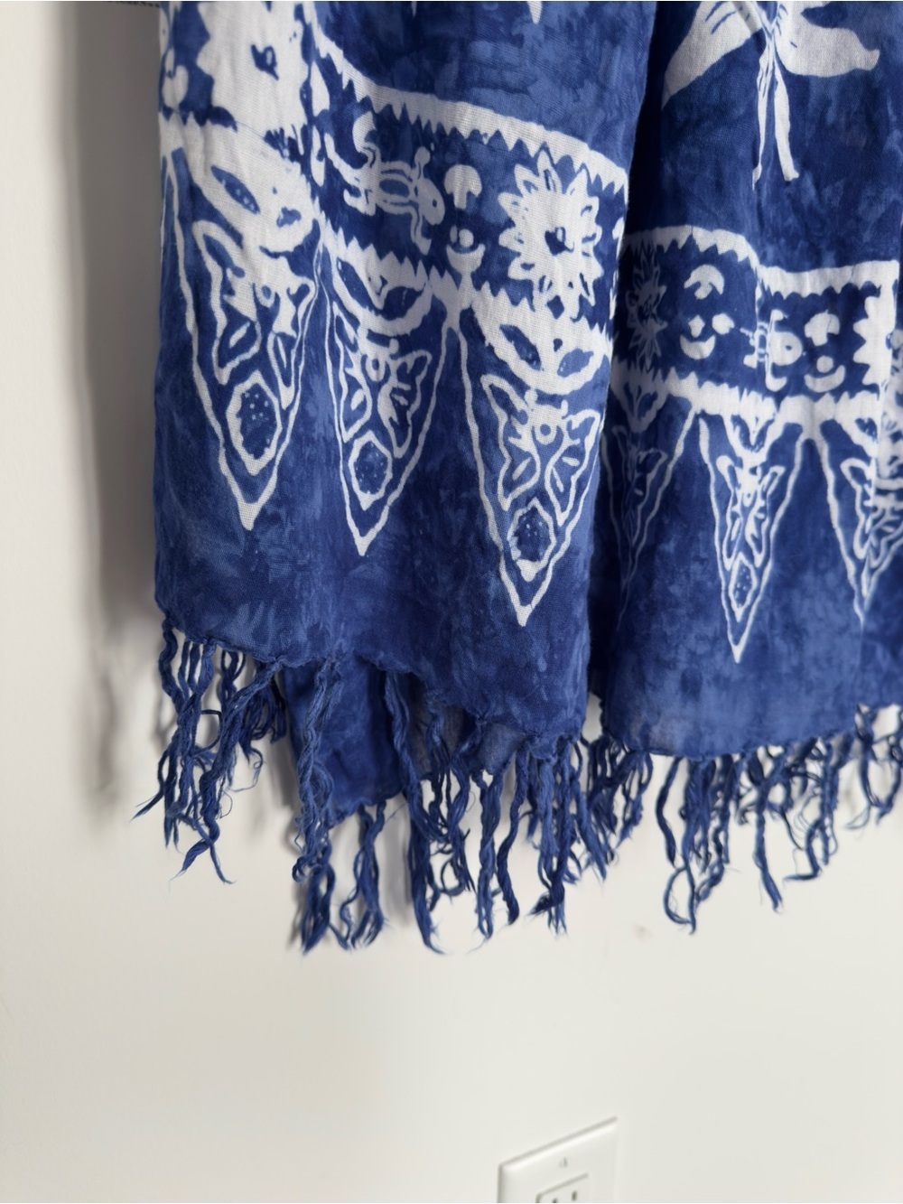 213. Blue Sun Motif Beach Sarong Wrap 68X43.5 - Picture 7 of 7